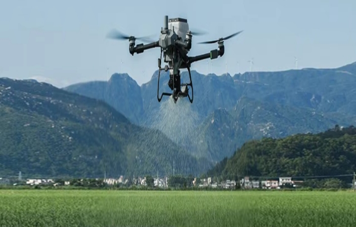 Rozdíly mezi lipo bateriemi a polotuhými bateriemi？